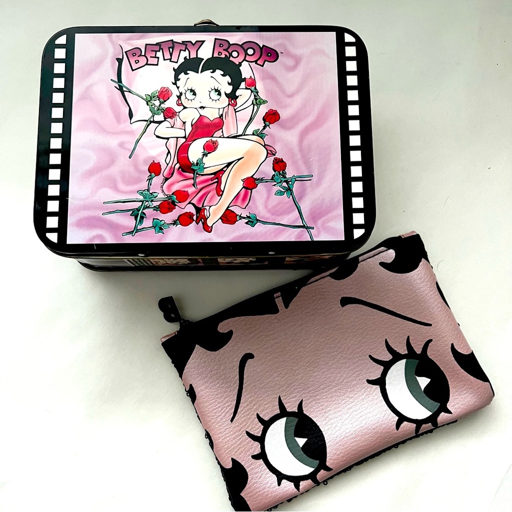 Vintage Betty Boop Tin lunch box and zipper pouch set